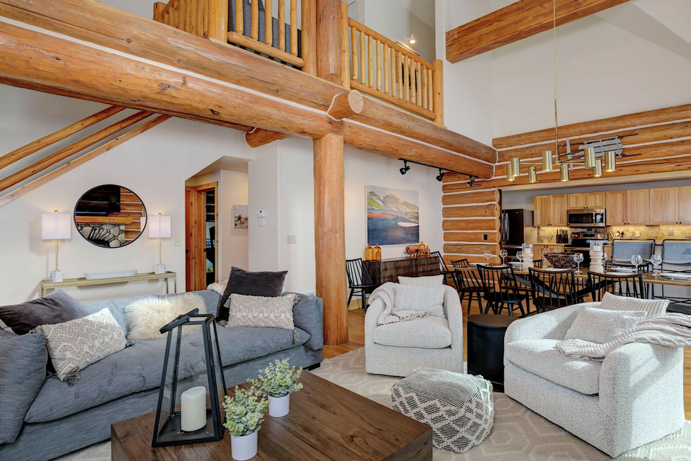 #6 Rose Bud - Living Room