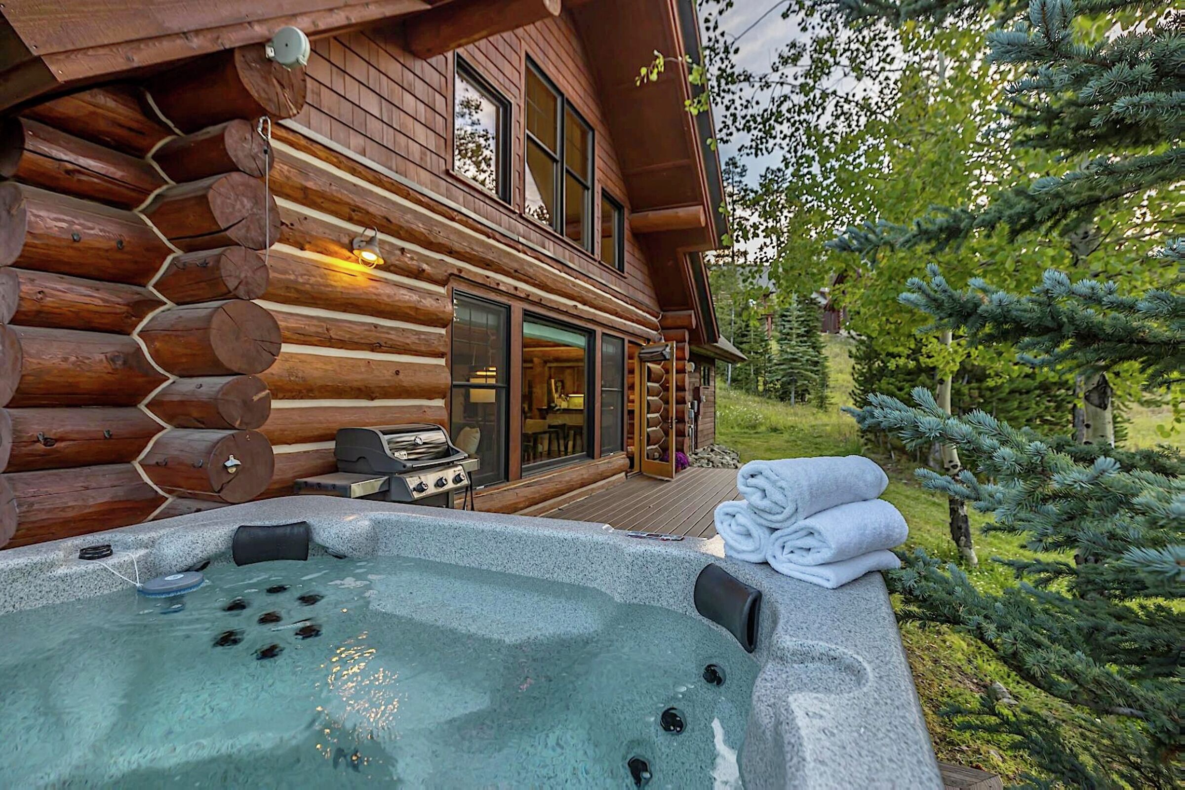#6 Chief Gull - Deck with Hot Tub