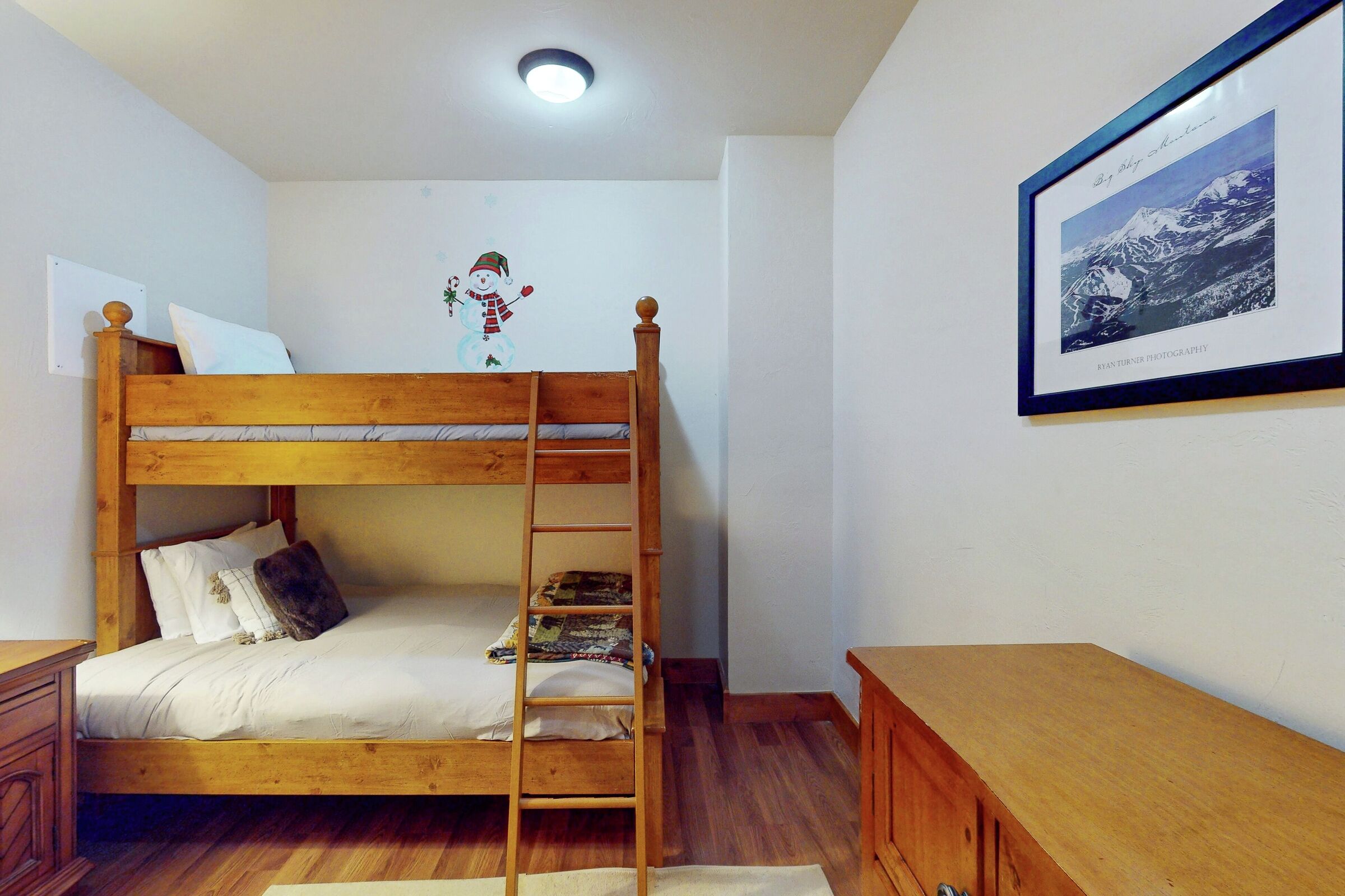 Den with Bunk Bed