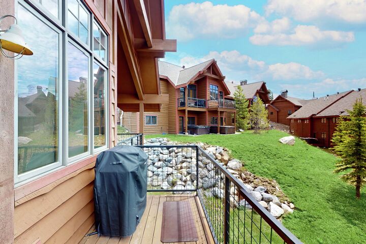 Balcony with BBQ