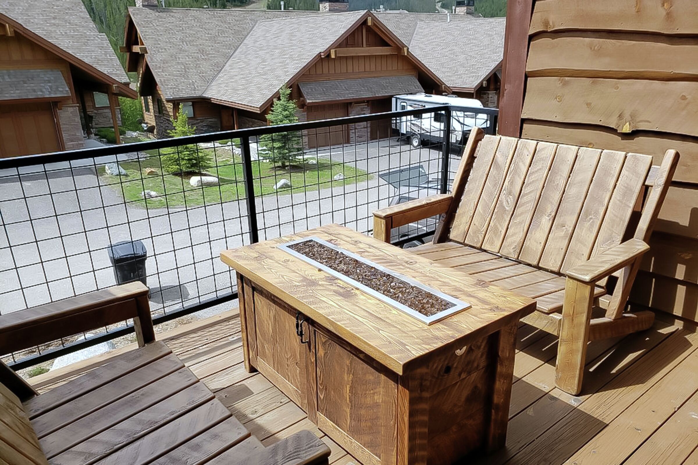 Balcony with Fire Pit