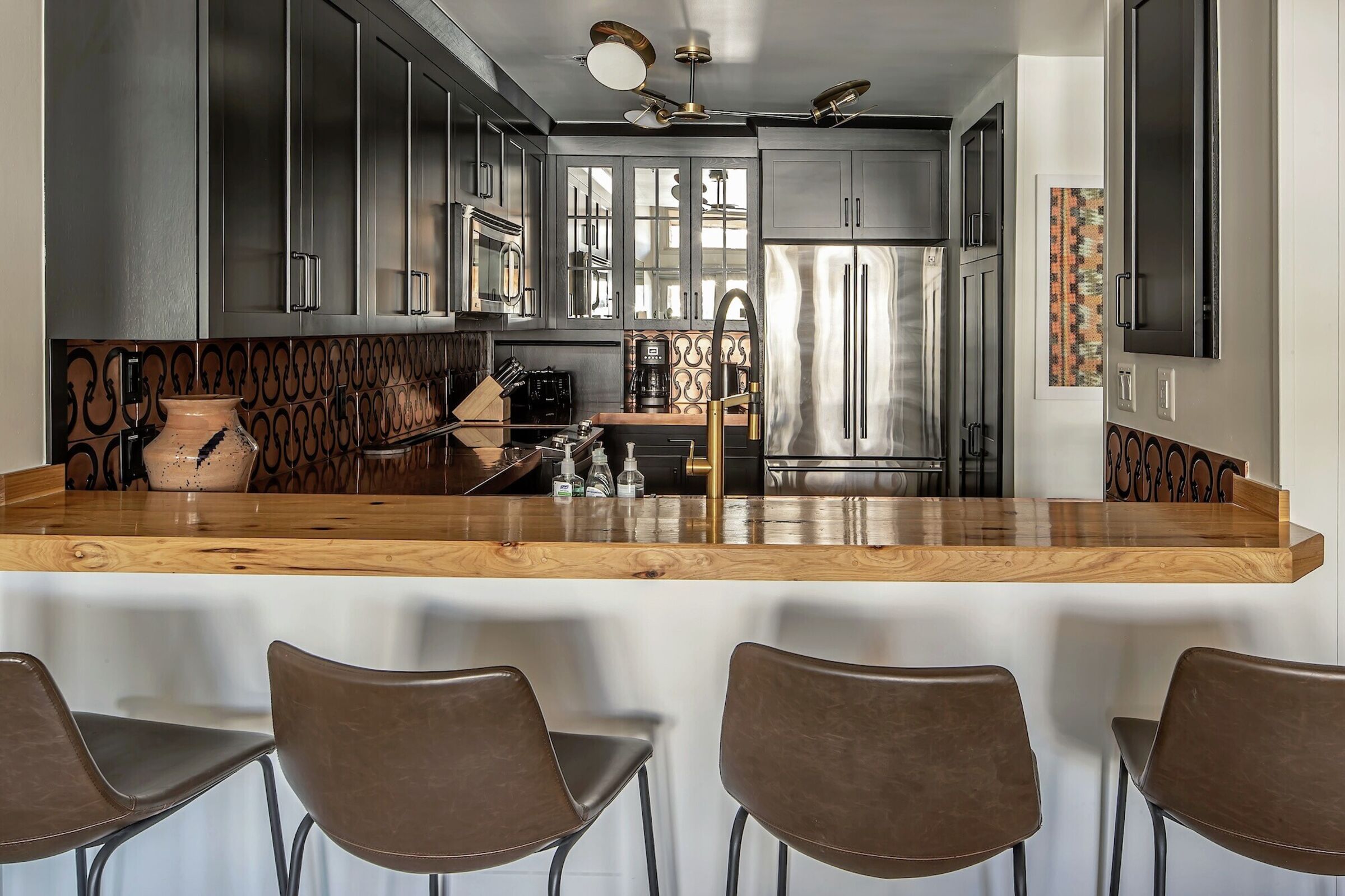 #1733 - Kitchen