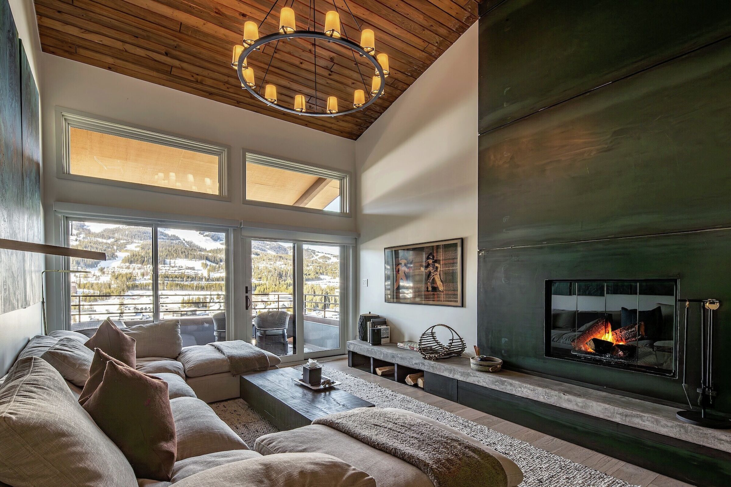 #1733 - Living Area