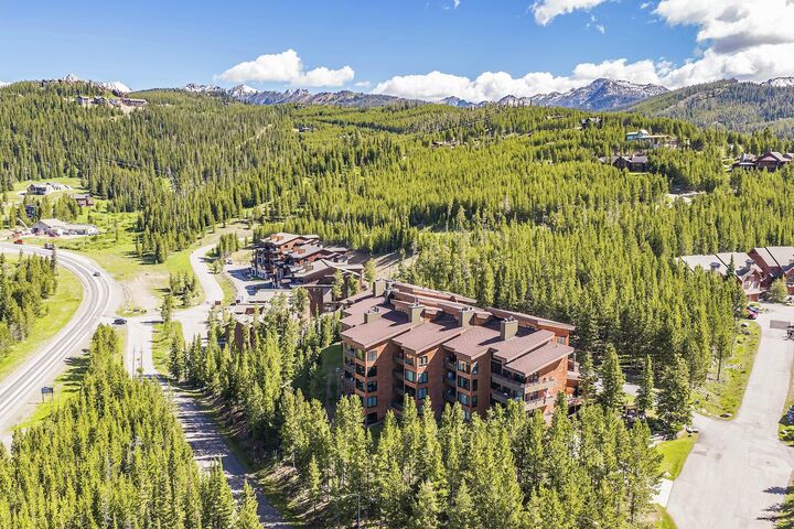 Skycrest Lodge
