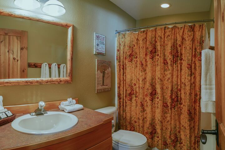 2 Bdrm 2 Bath HT - Bathroom