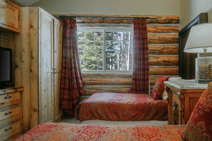 2 Bdrm 2 Bath HT - Bedroom