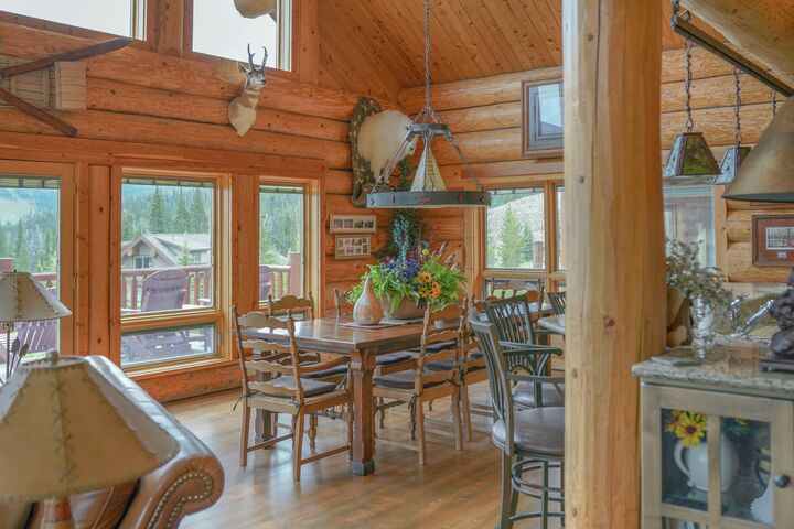 5 Bdrm 5 Bath HT - Dining Area