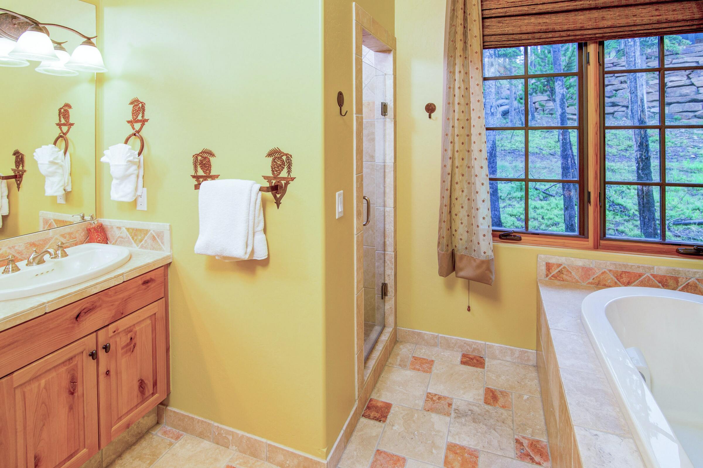 3 Coyote Bluff - Master Ensuite Bathroom