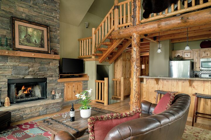 5 Mountain Home Rd - Living Area & Kitchen