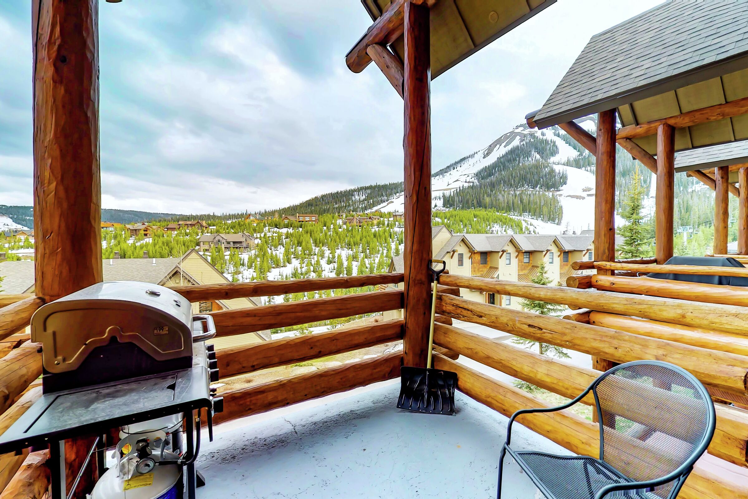 Balcony with BBQ