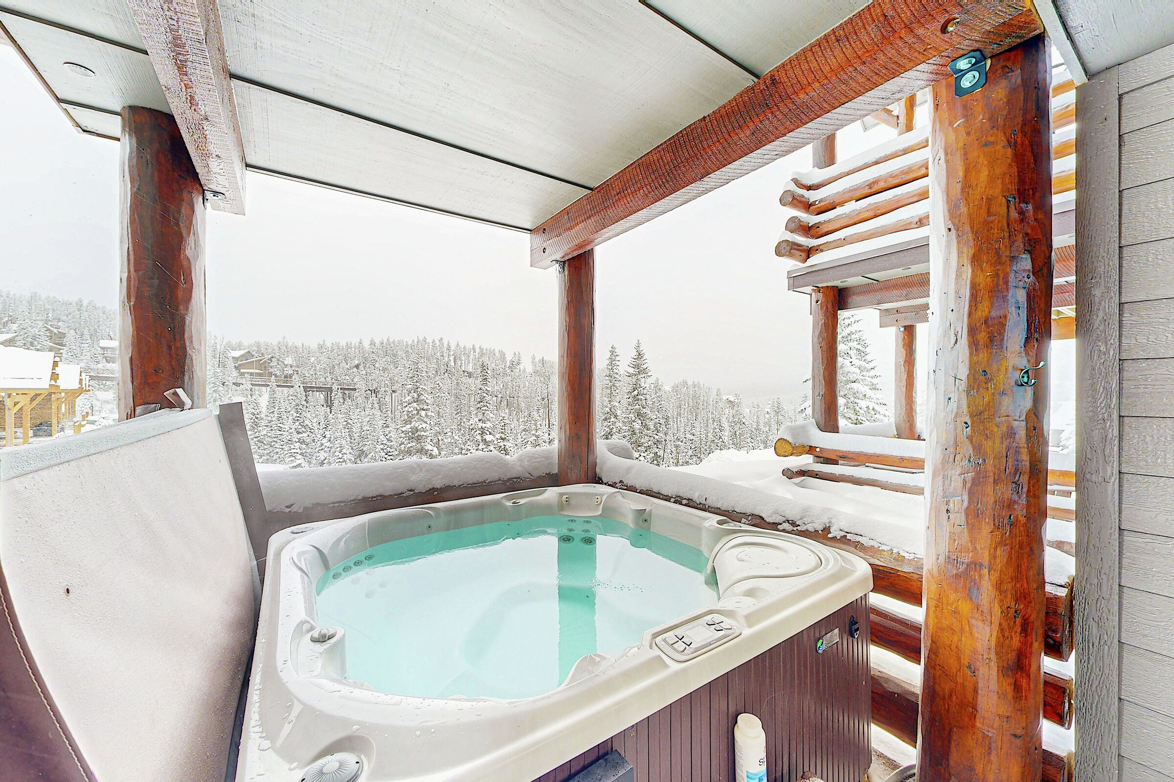 Balcony with Hot Tub