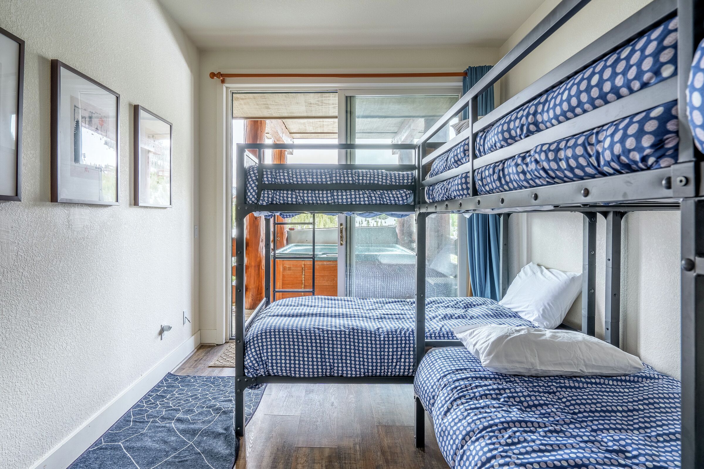 #G4 - Bedroom