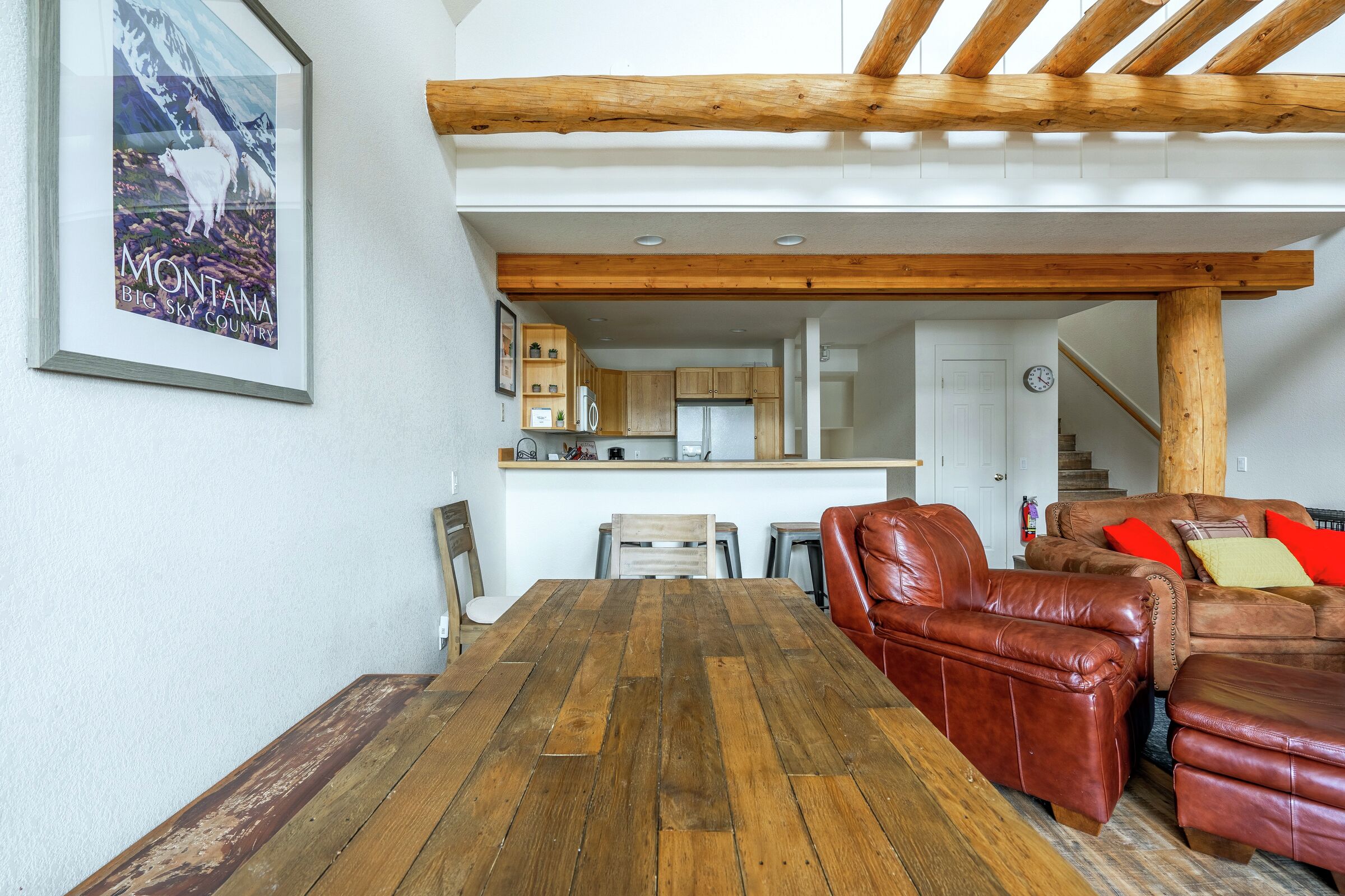 #G4 - Dining Room & Kitchen