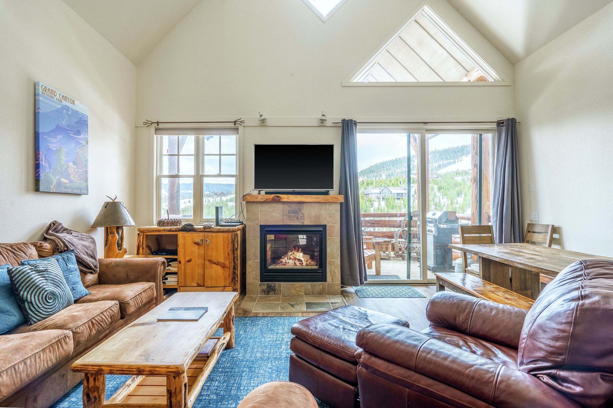 #G4 - Living Room