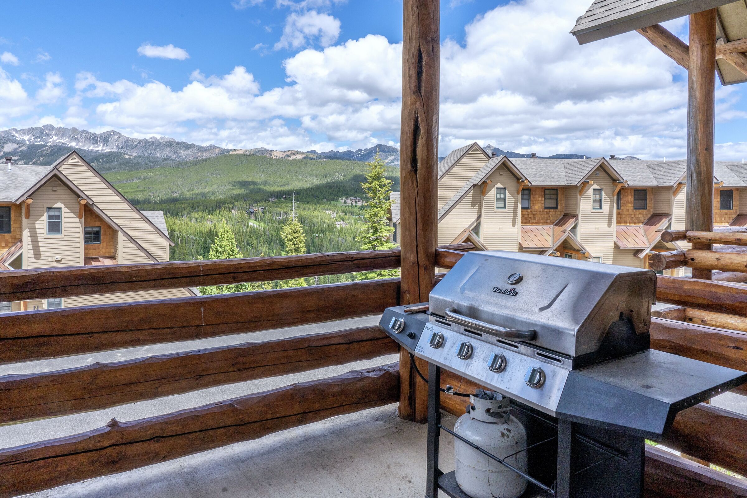 Balcony with BBQ
