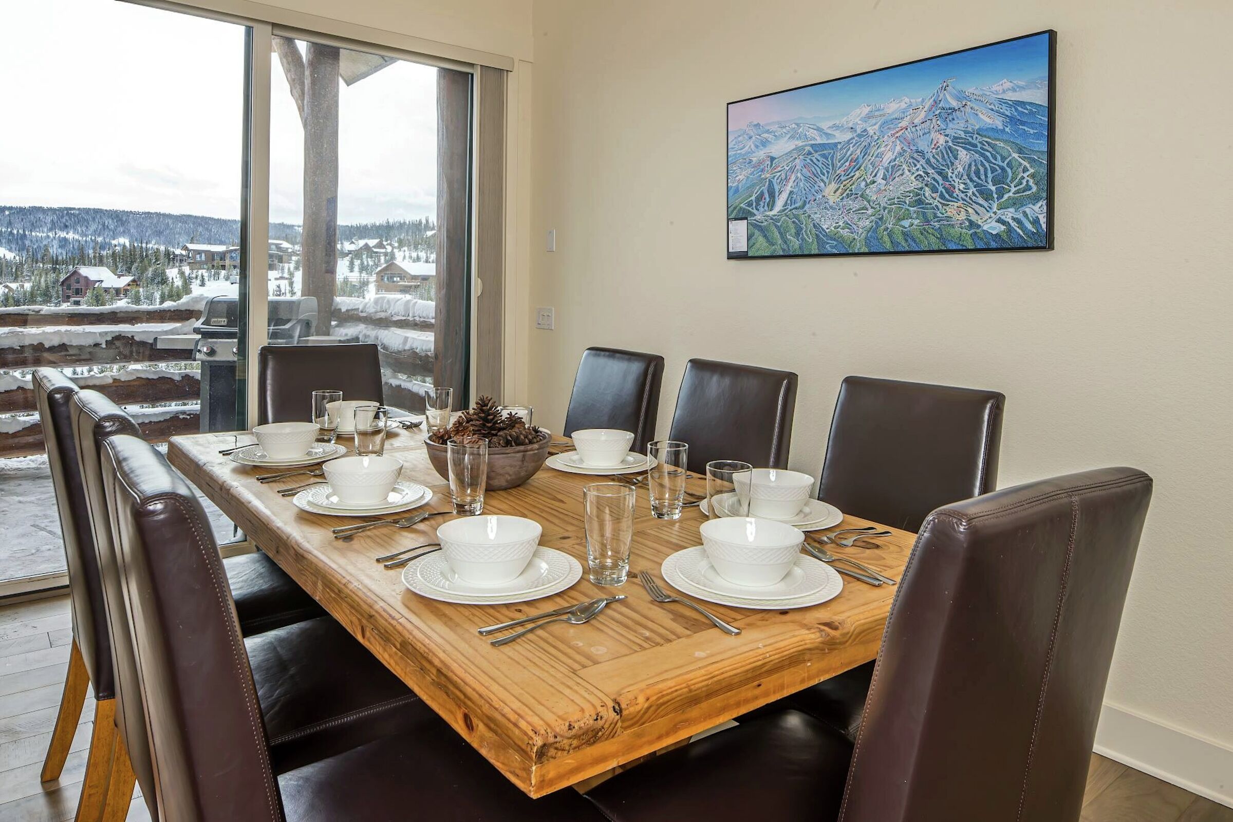 #J3 - Dining Room