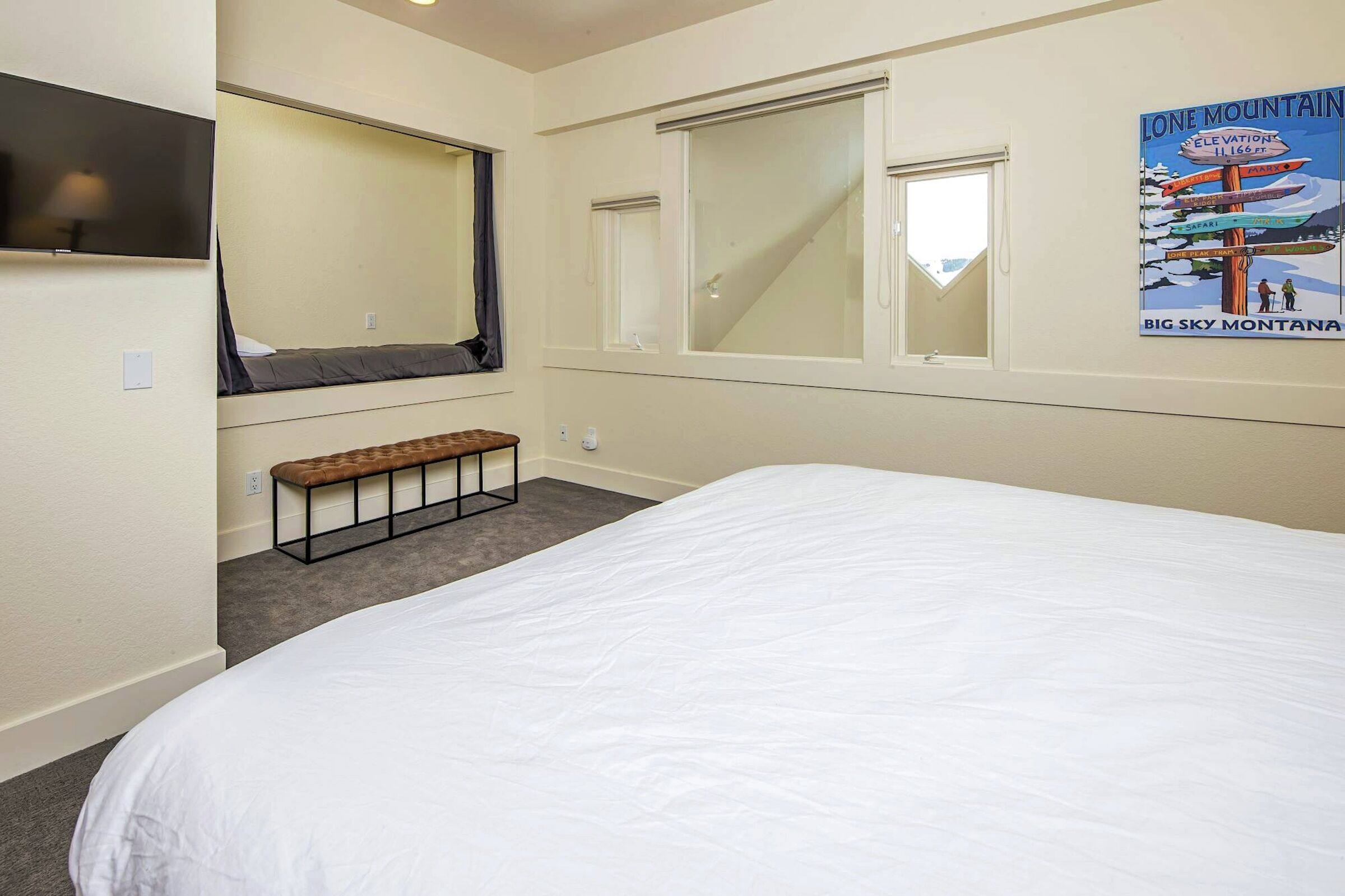 #J3 - Master Bedroom