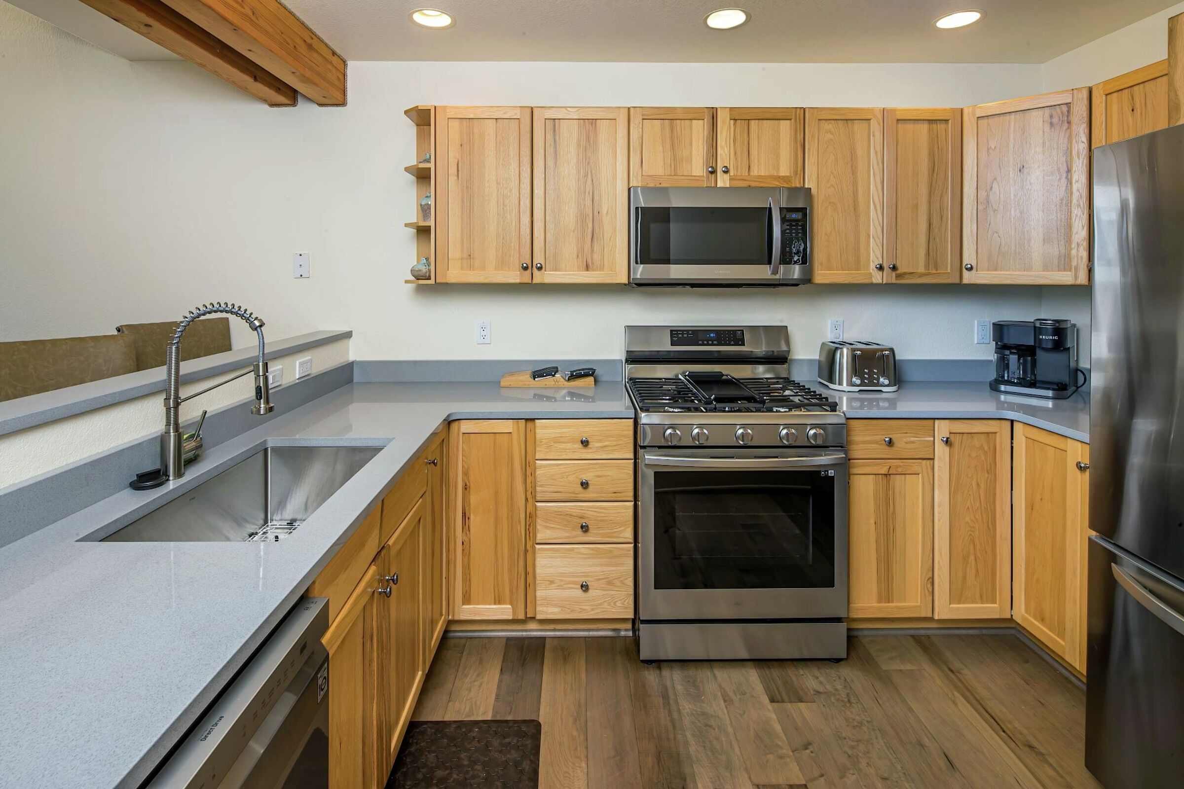#J3 - Kitchen