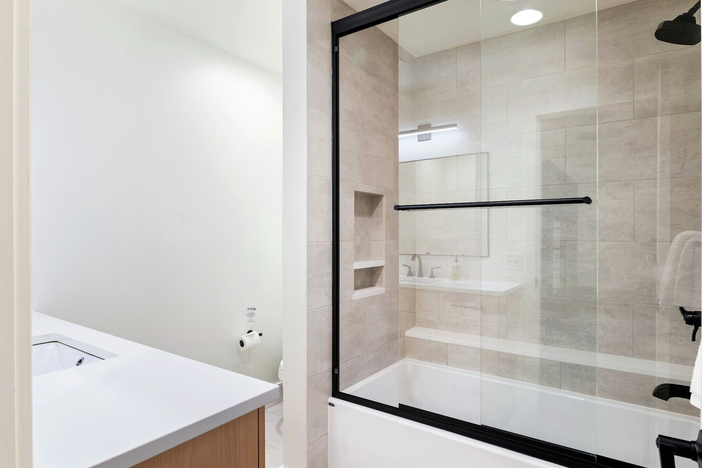 #S1 - Ensuite Bathroom