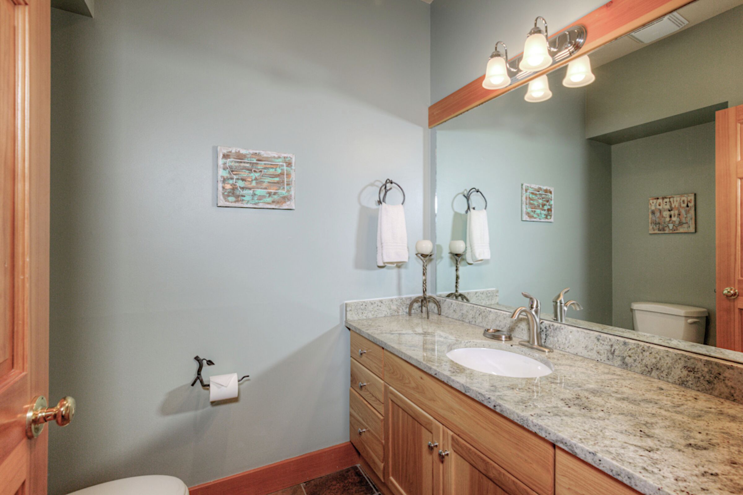 #B1 - Bathroom