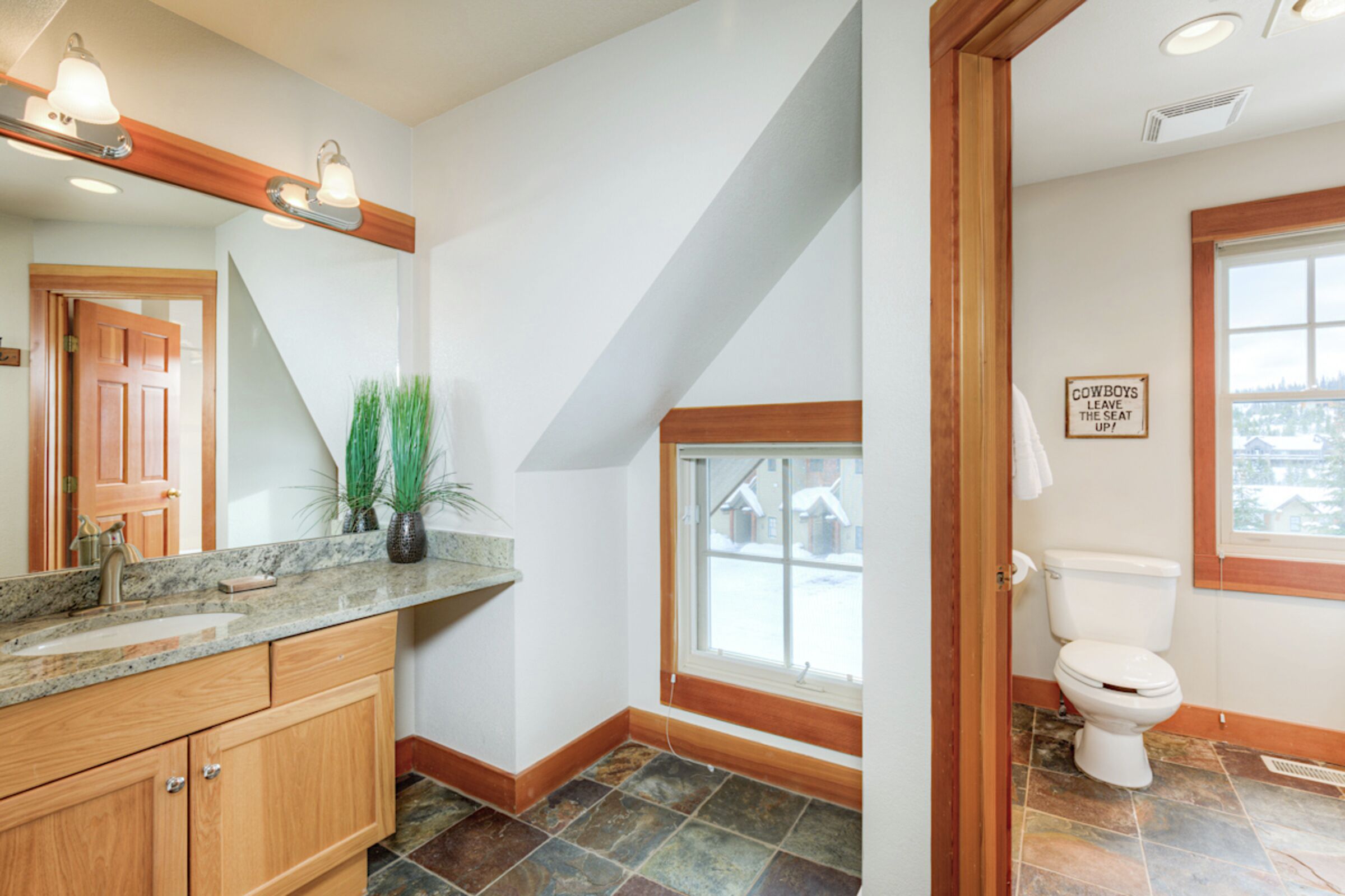 #B1 - Ensuite Bathroom