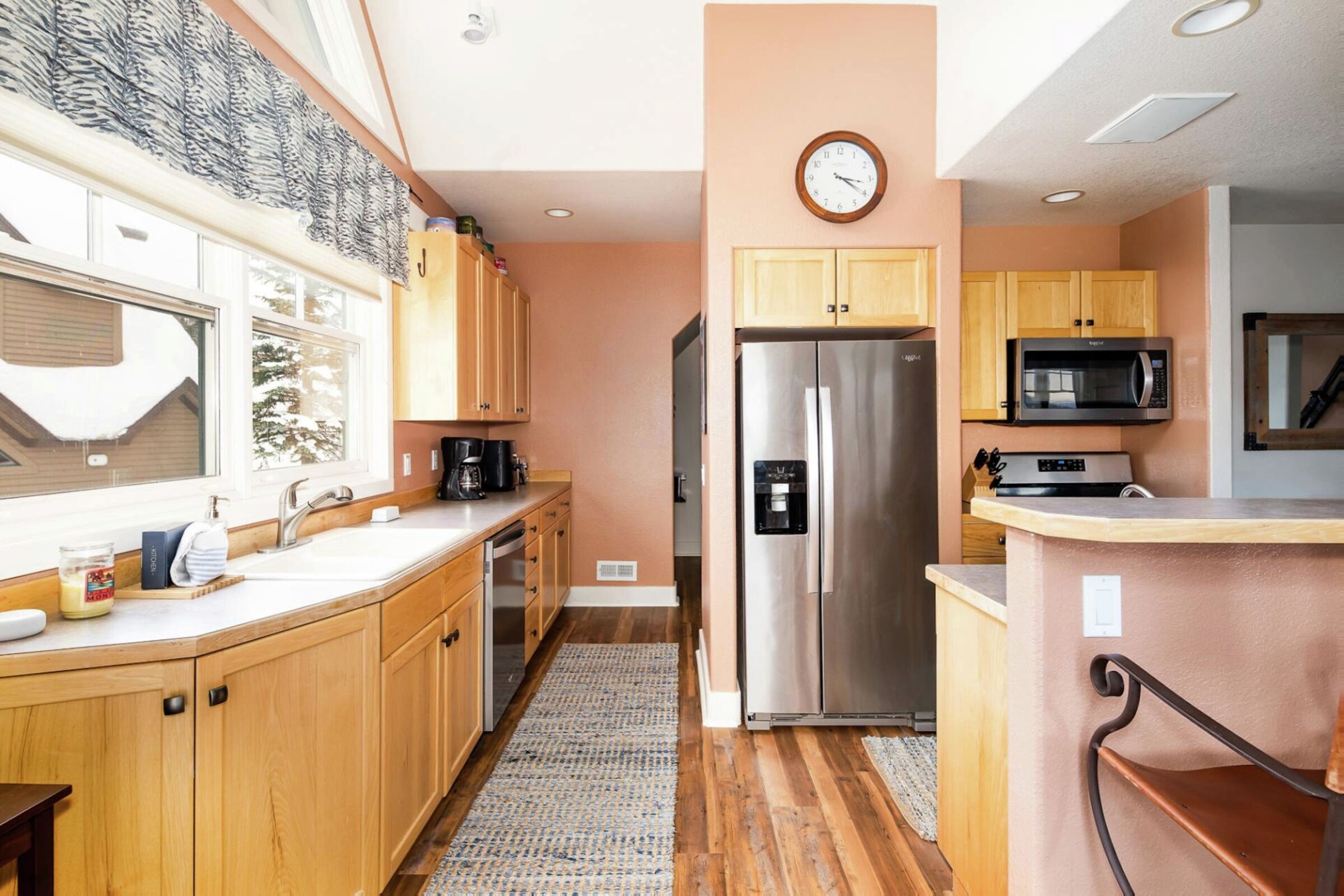 #J1 - Kitchen