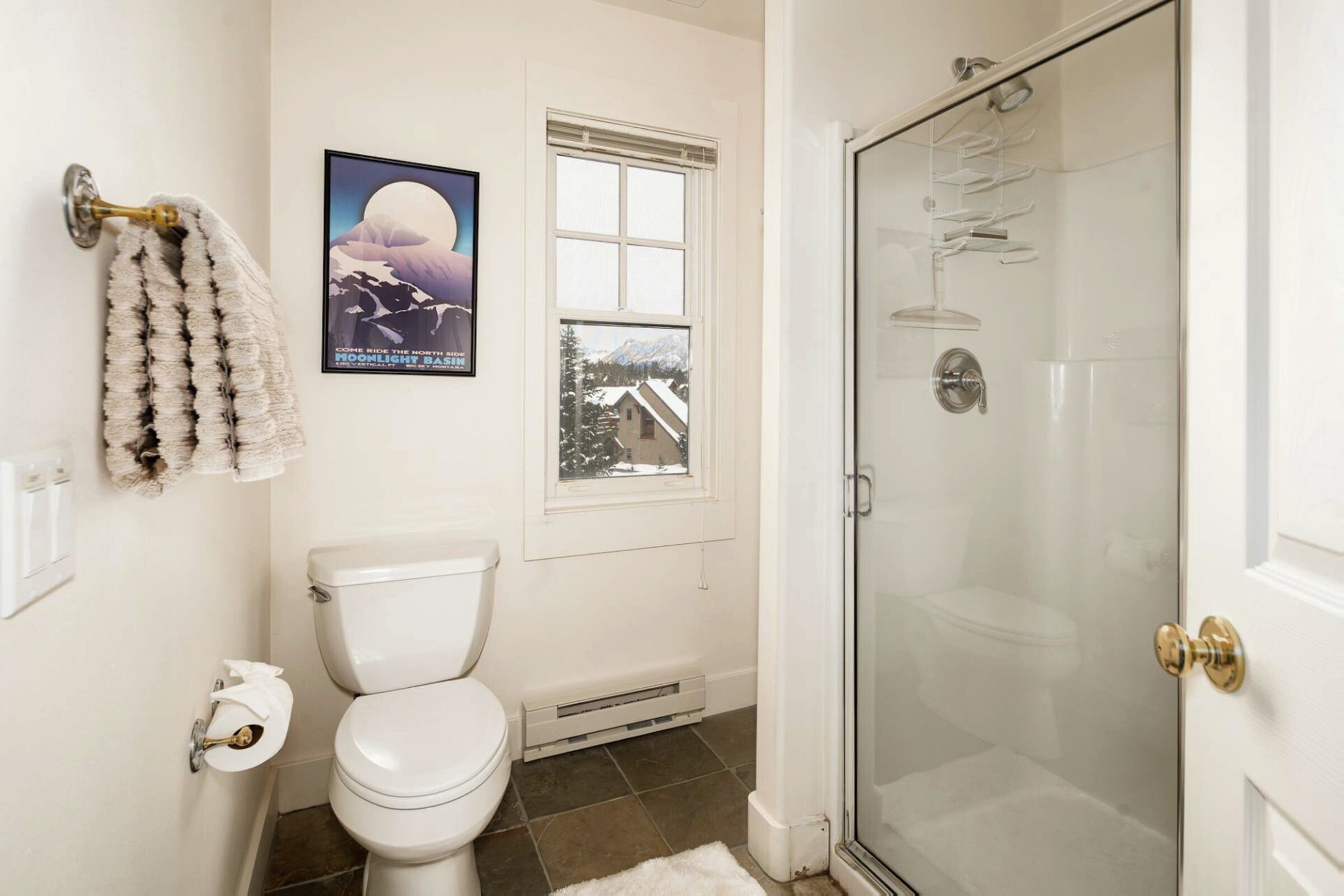#J1 - Ensuite Bathroom