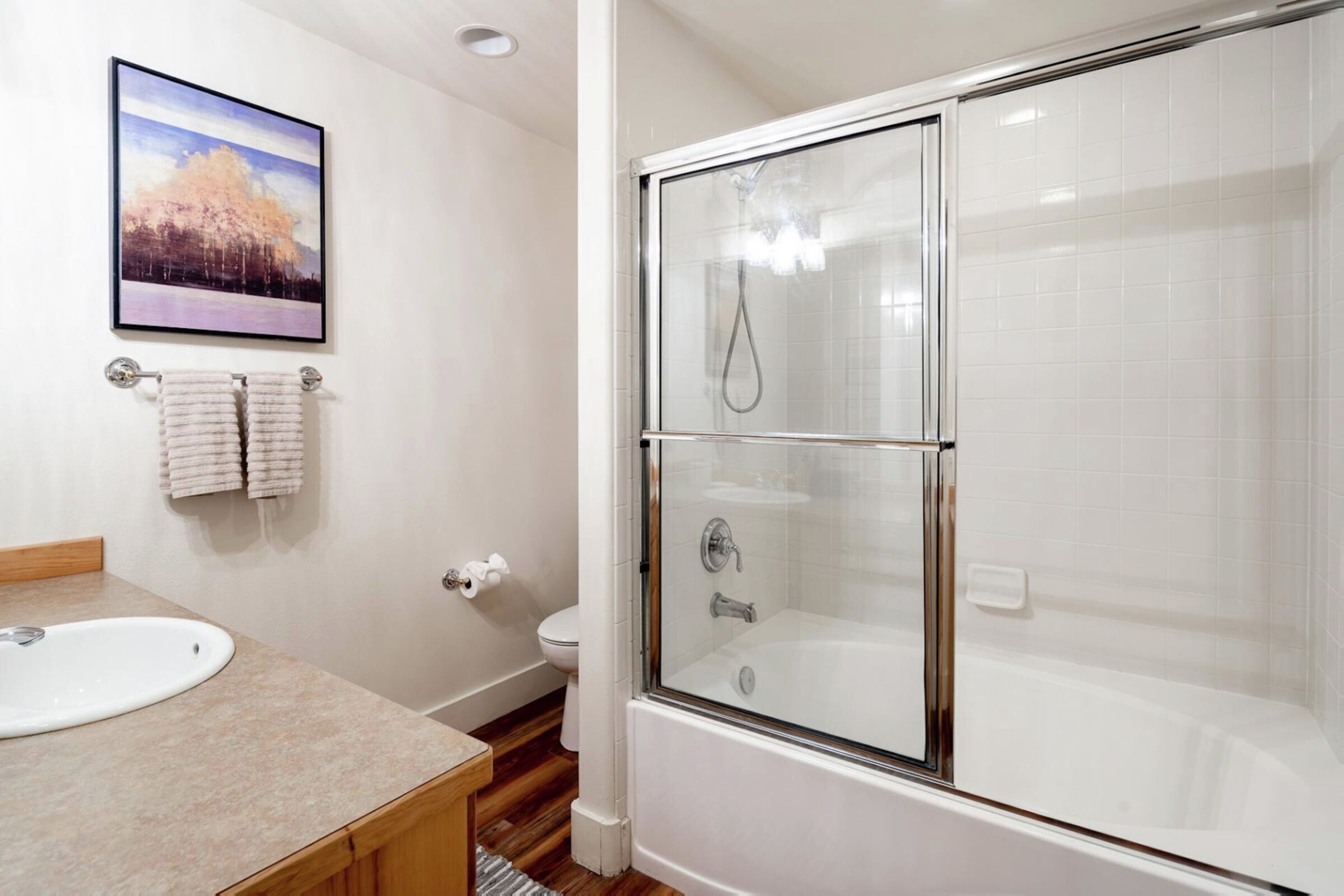 #J1 - Master Ensuite Bathroom