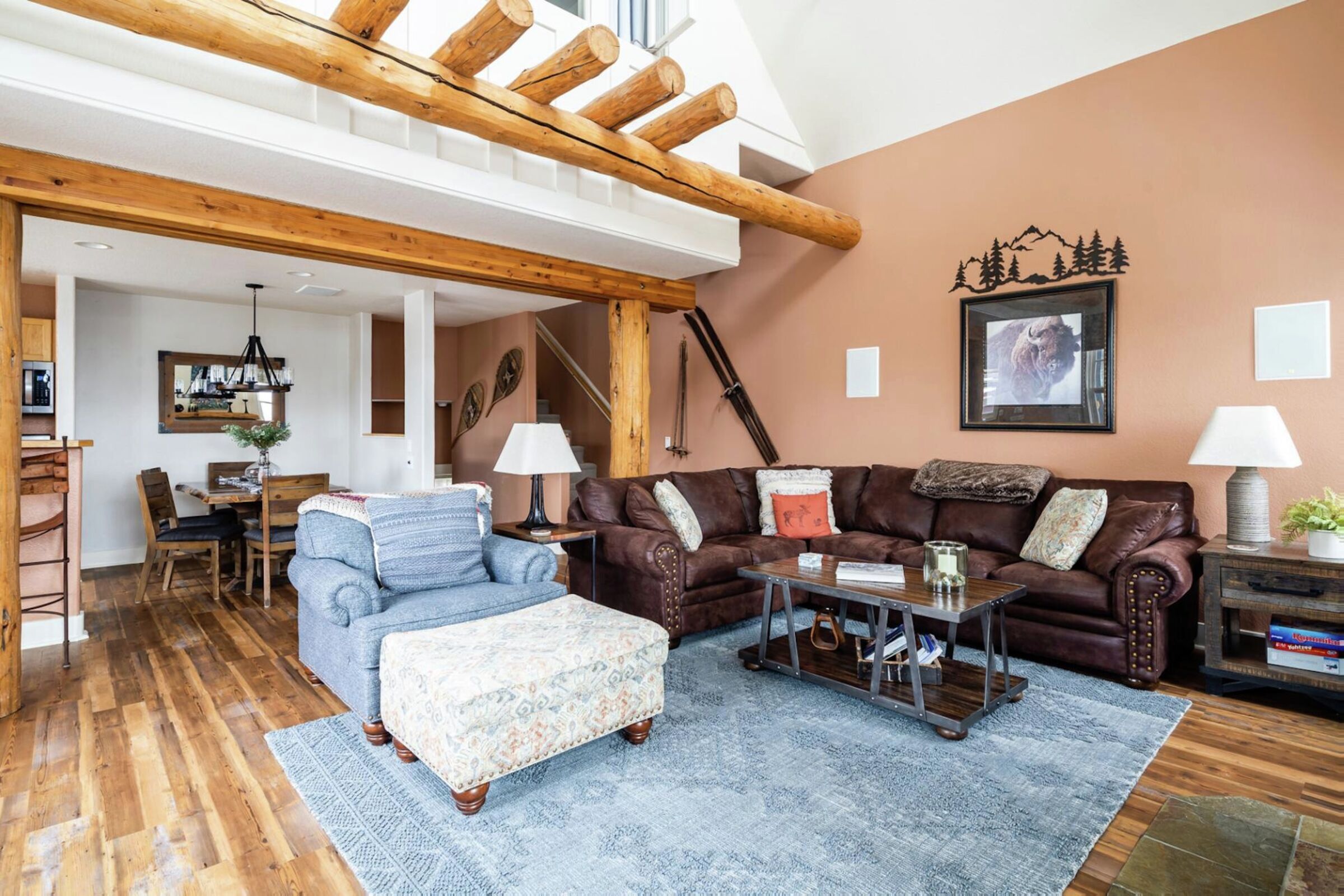 #J1 - Living Room