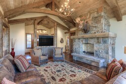 5 Bdrm HT - Living Room
