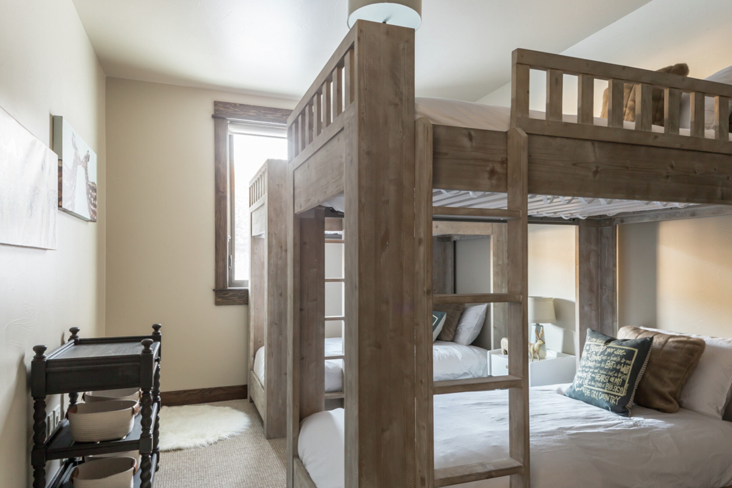 #401B - Bedroom