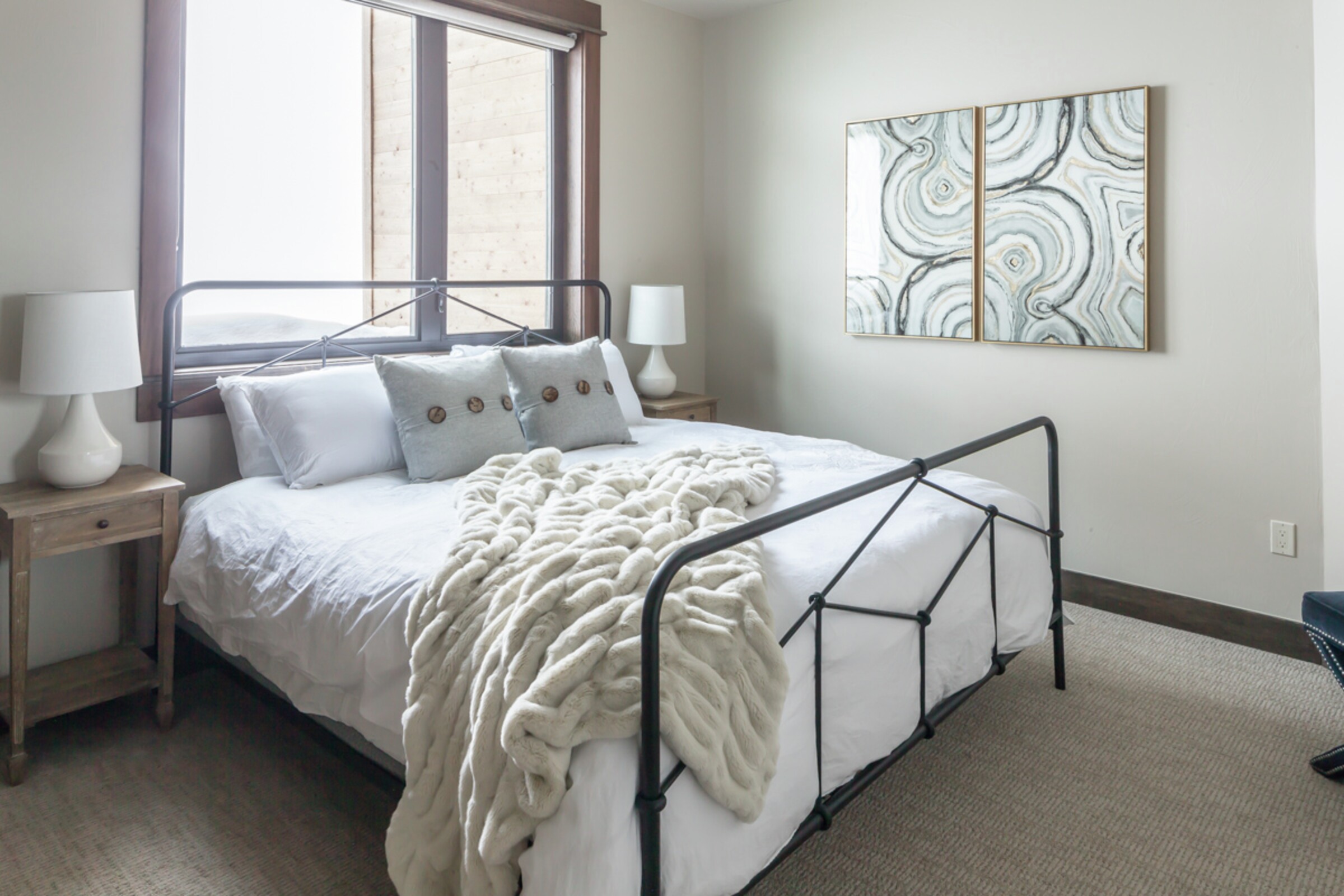 #401B - Bedroom
