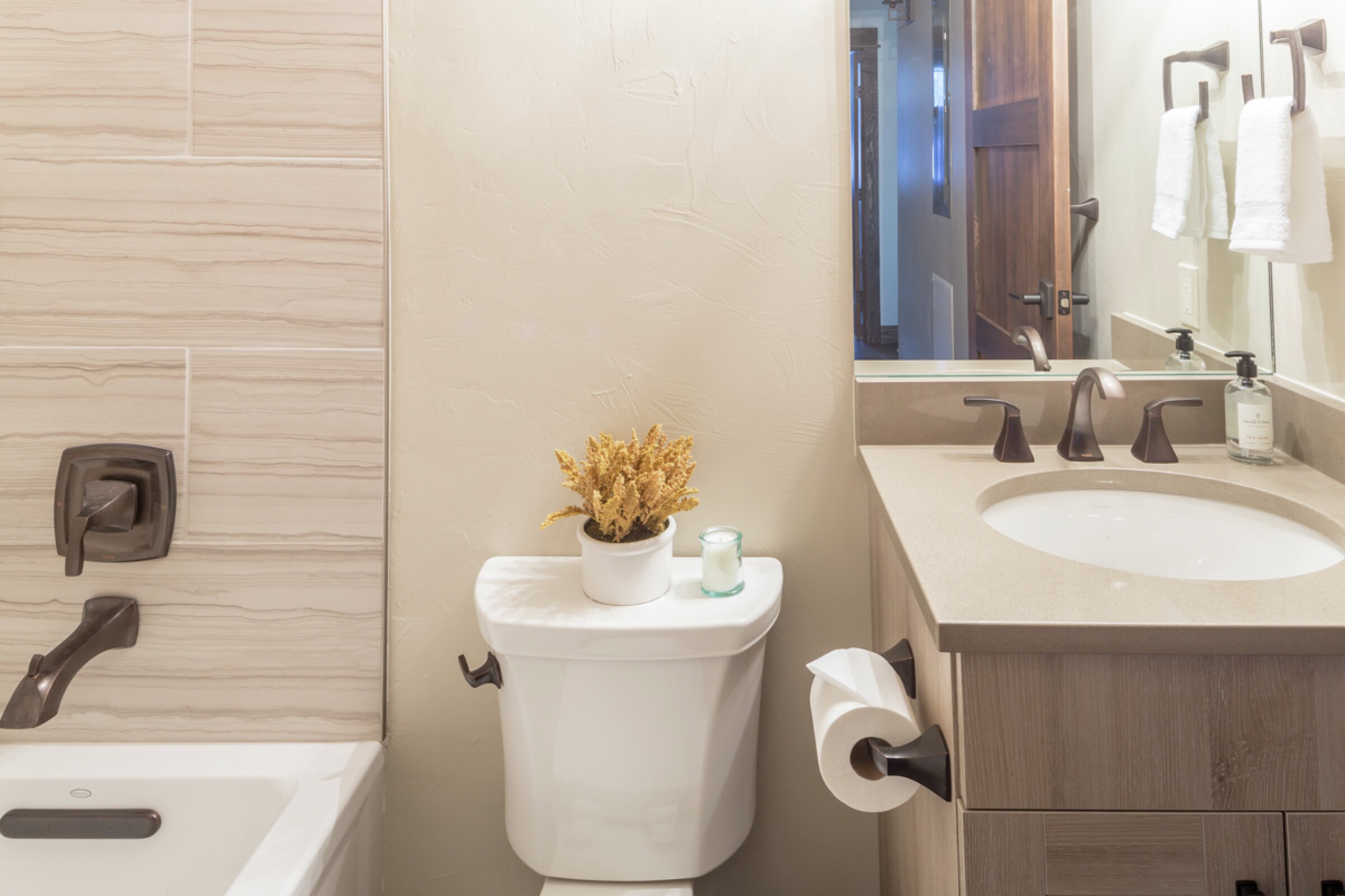 #401B - Bathroom