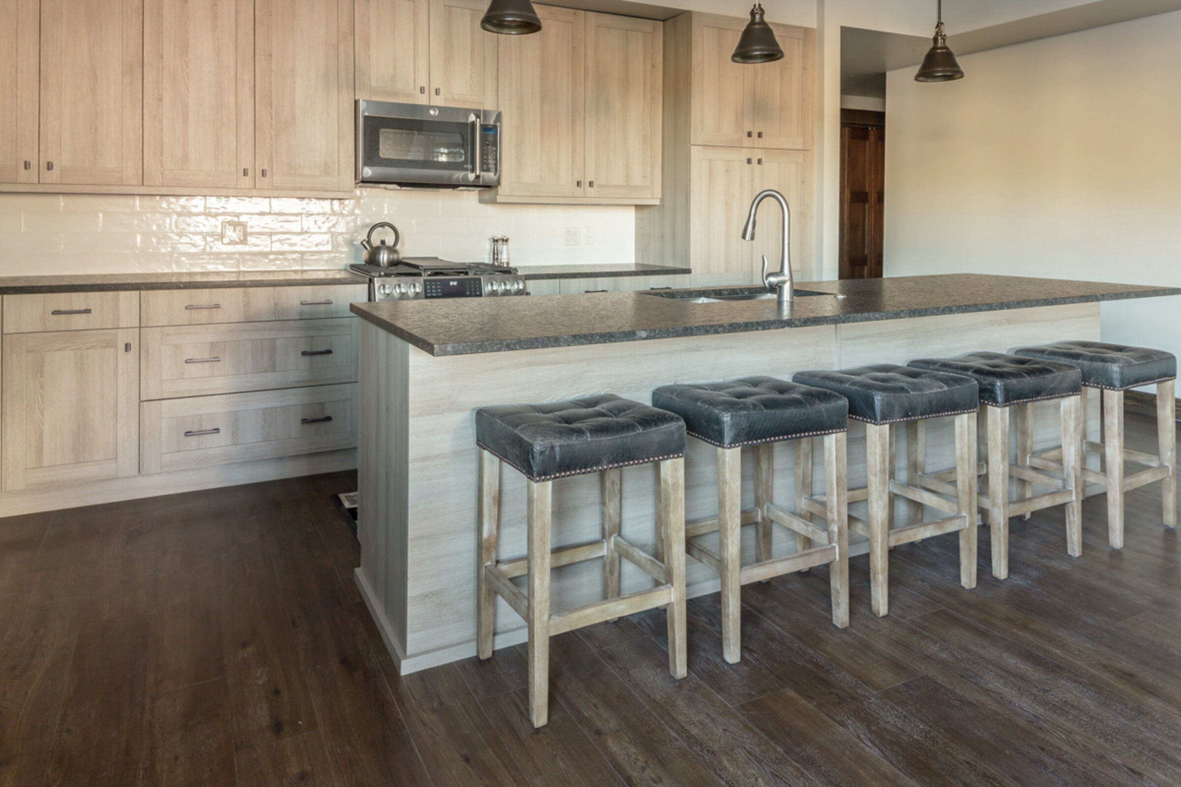 #401B - Kitchen