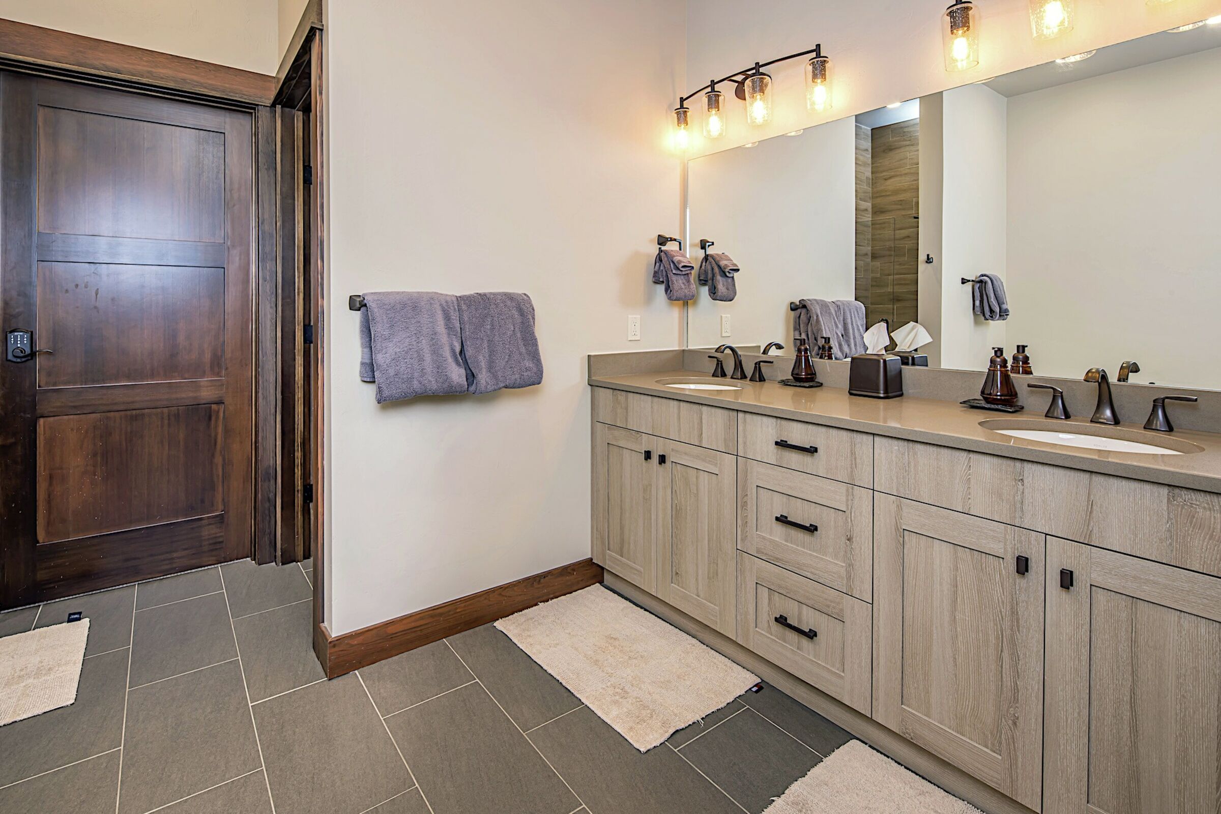 Master Ensuite Bathroom