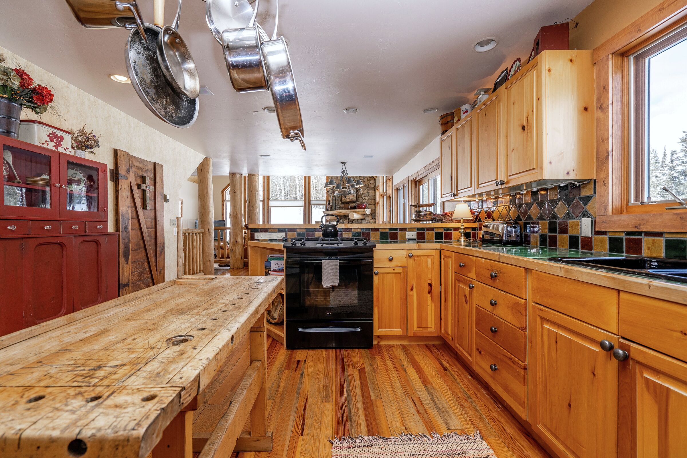 6 Bdrm HT - Kitchen