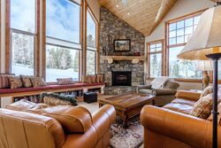 6 Bdrm HT - Living Room