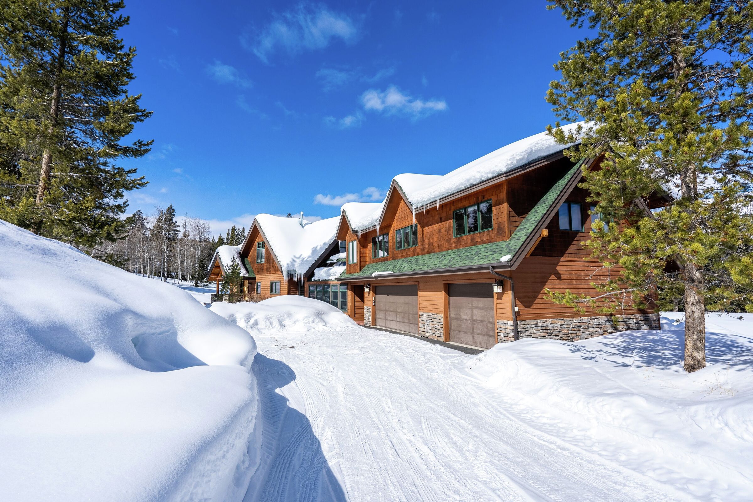 Moose Meadows Lodge
