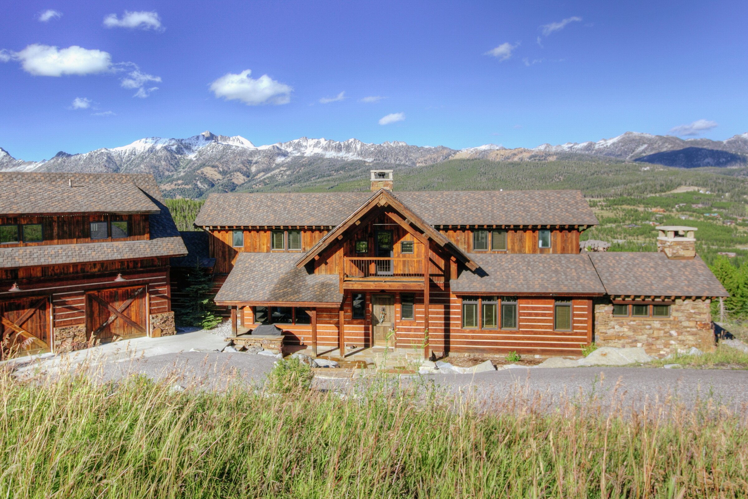 Latigo Lodge