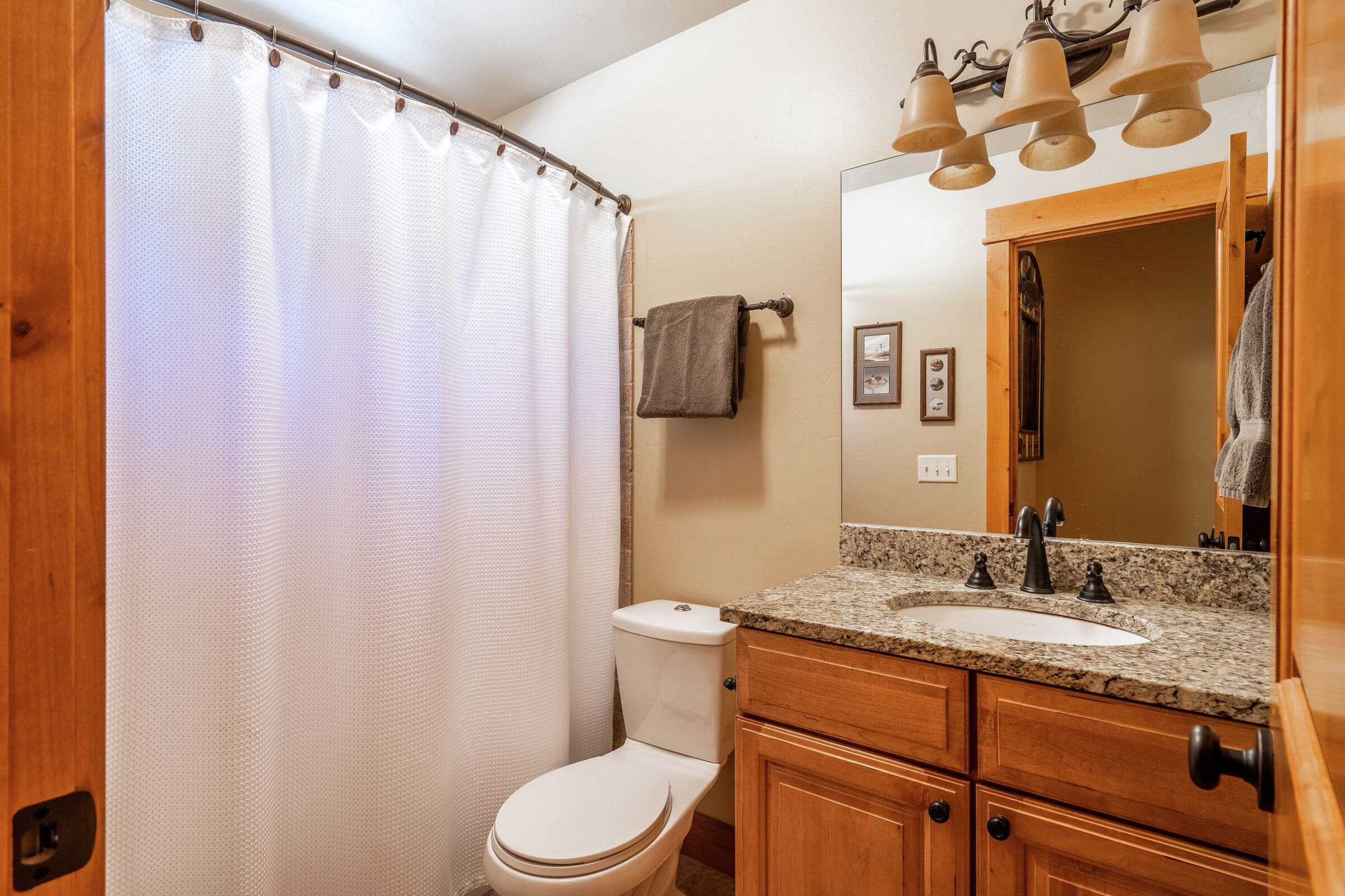 1 Bdrm + Loft - Bathroom