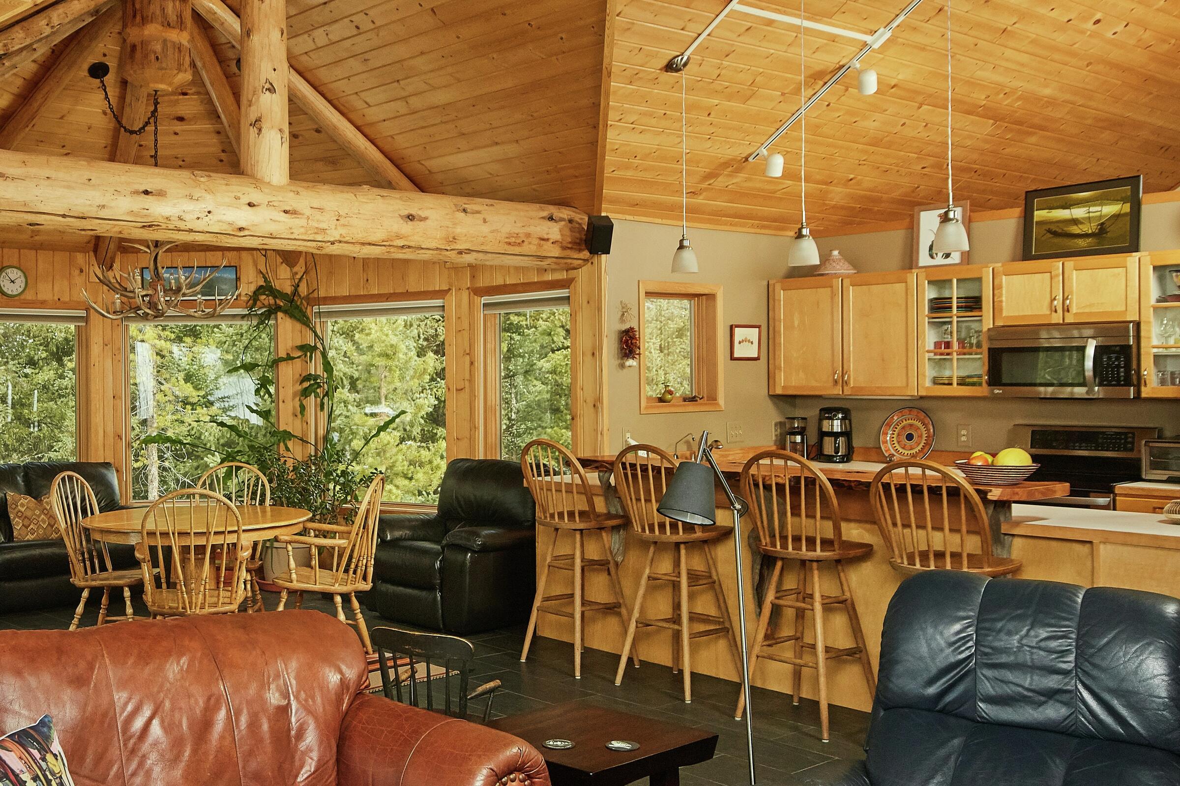 Dining Room & Kitchen