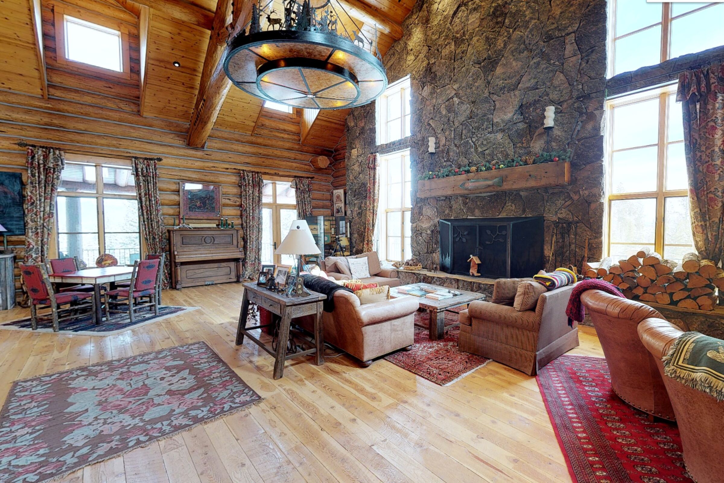 Special K Lodge - Living Room