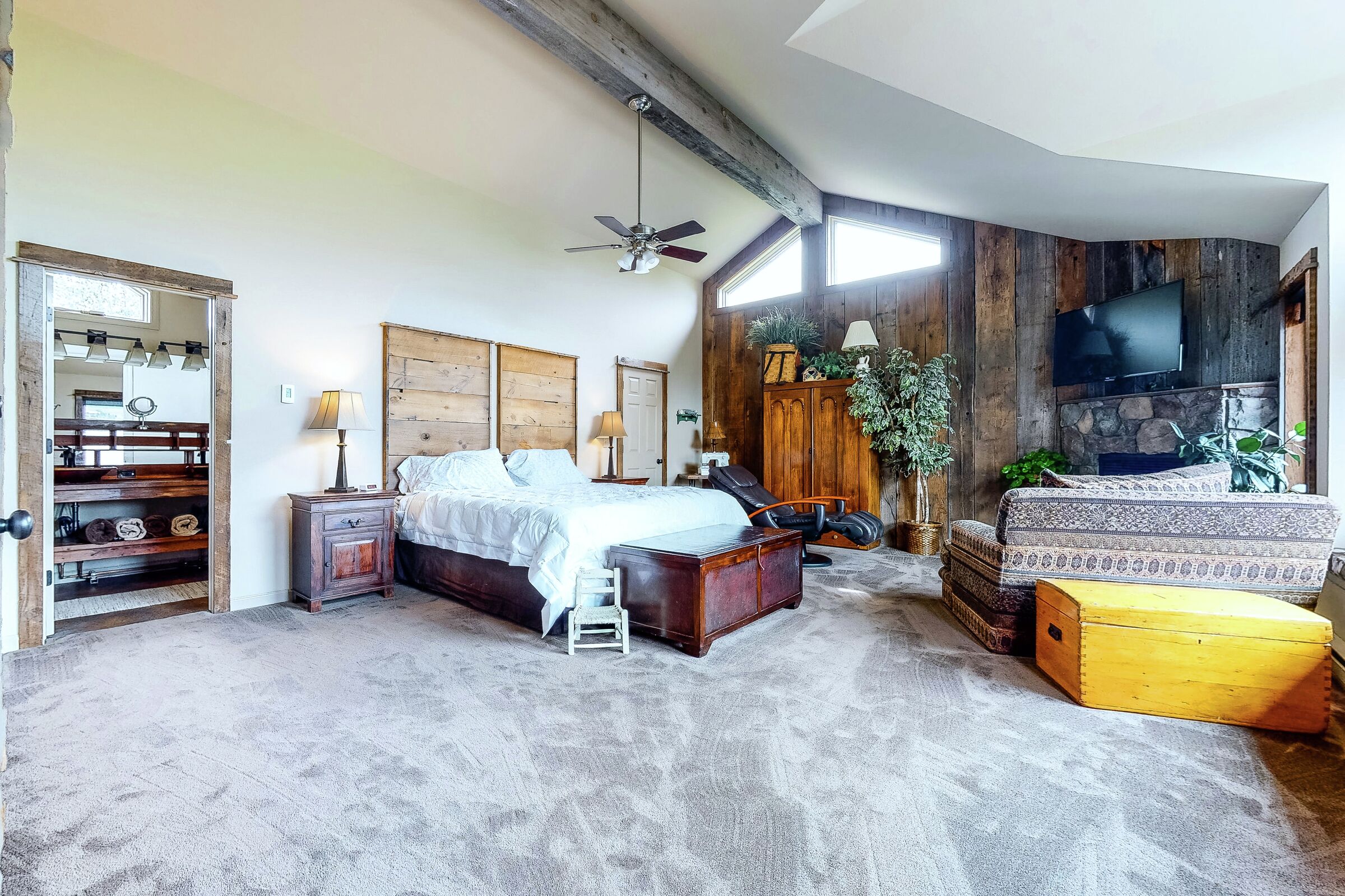 4 Bdrm 3 Bath HT - Master Bedroom