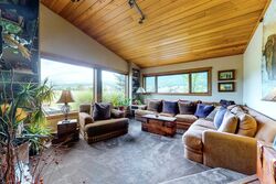 4 Bdrm 3 Bath HT - Living Room