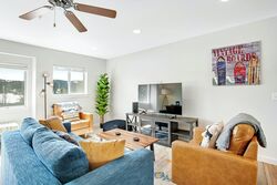 3 Bdrm #2061B - Living Room