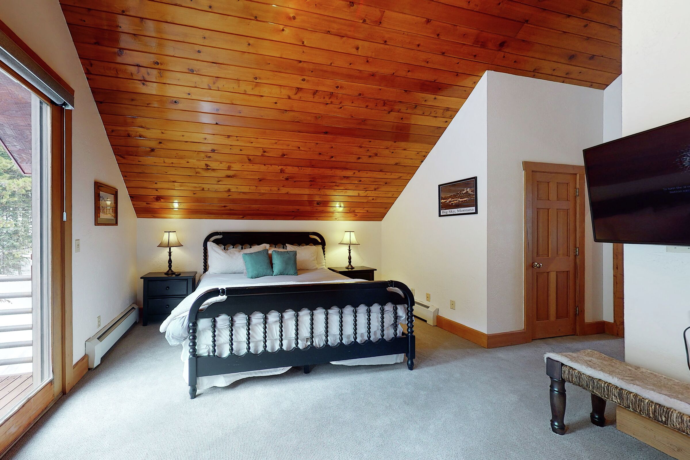 5 Bdrm + Loft HT - Bedroom