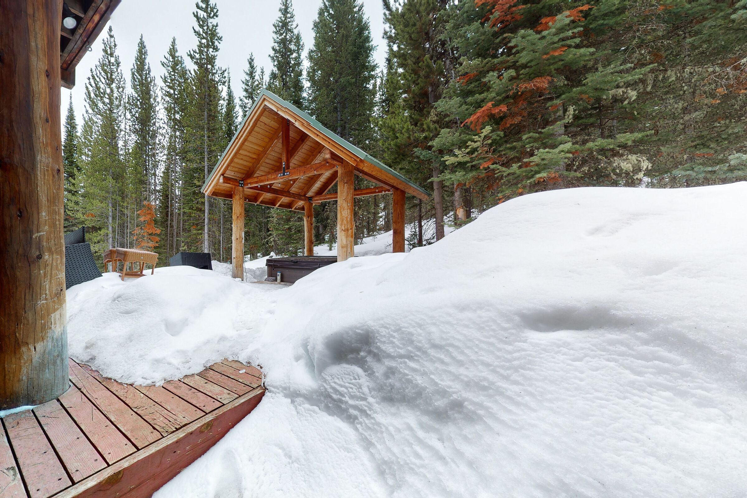 Outdoor Hot Tub