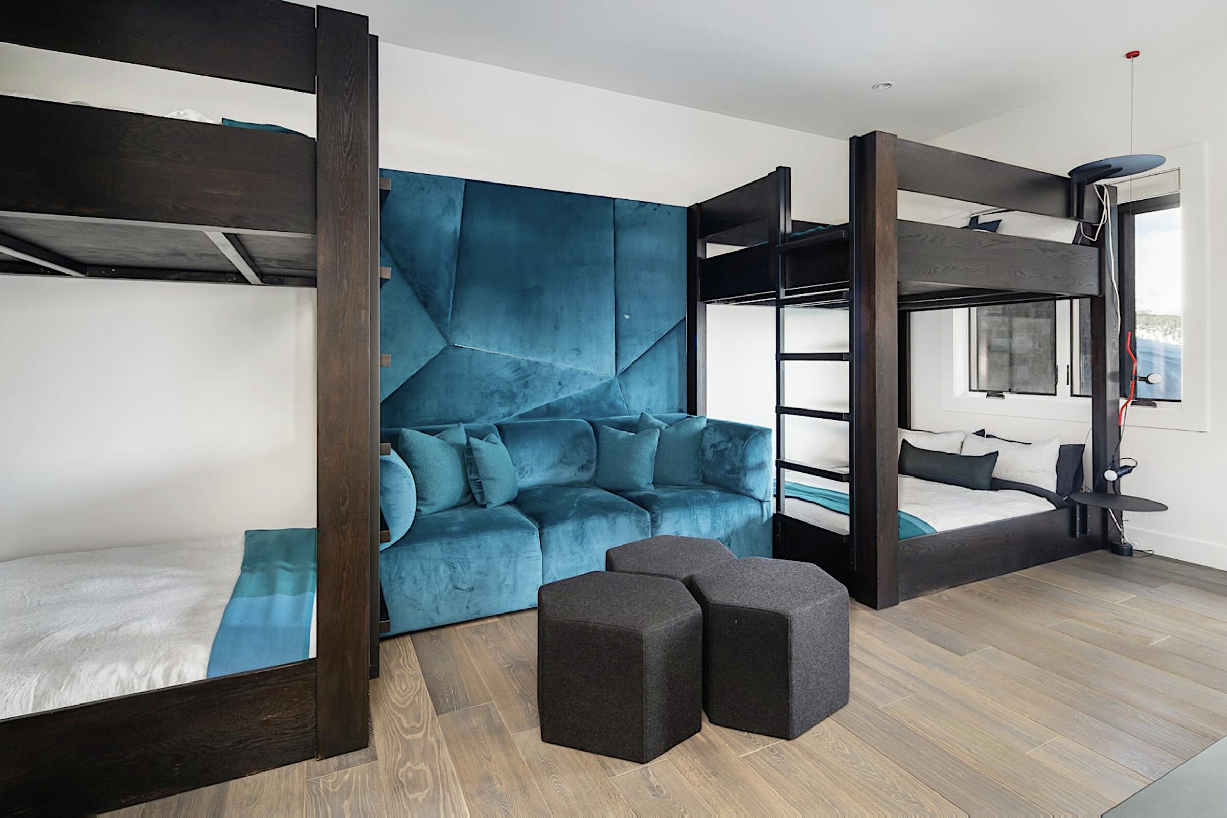 #8C - Bedroom