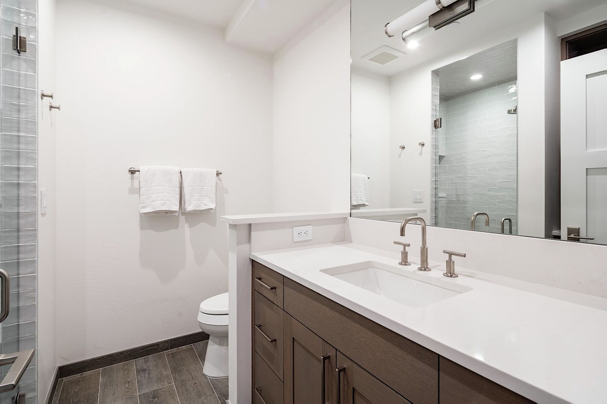 #8C - Ensuite Bathroom