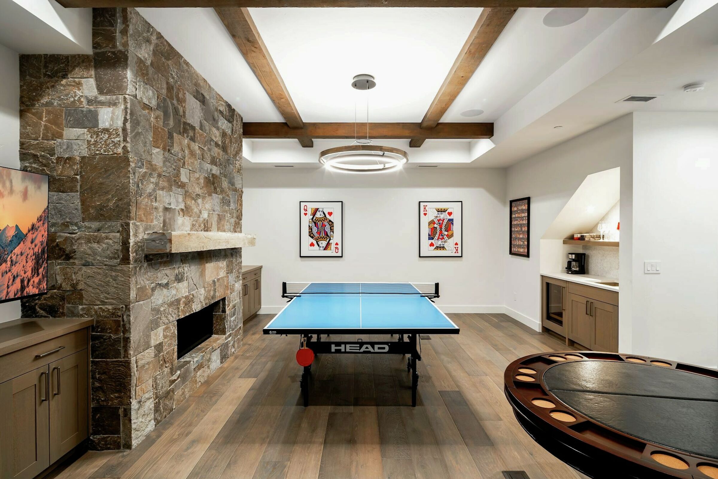 #6C - Family Room